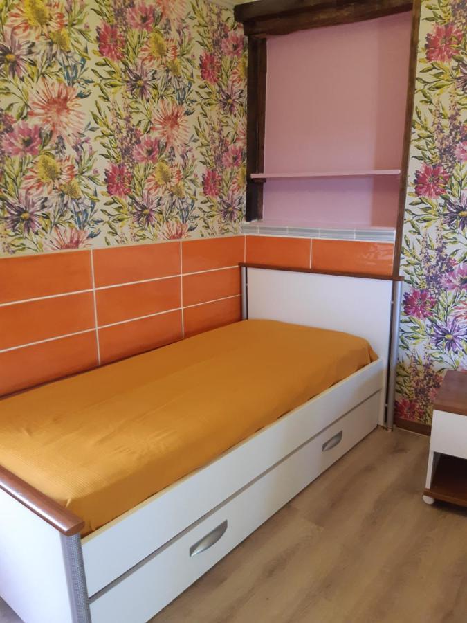 Chambre Familiale Avec Piscine Chauffee Et Jacuzzi Bernadets-Debat Экстерьер фото